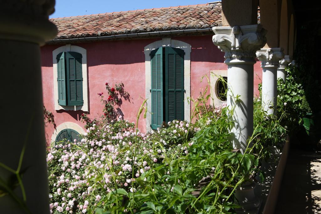 Jardins Secrets Hotel Nimes Bagian luar foto