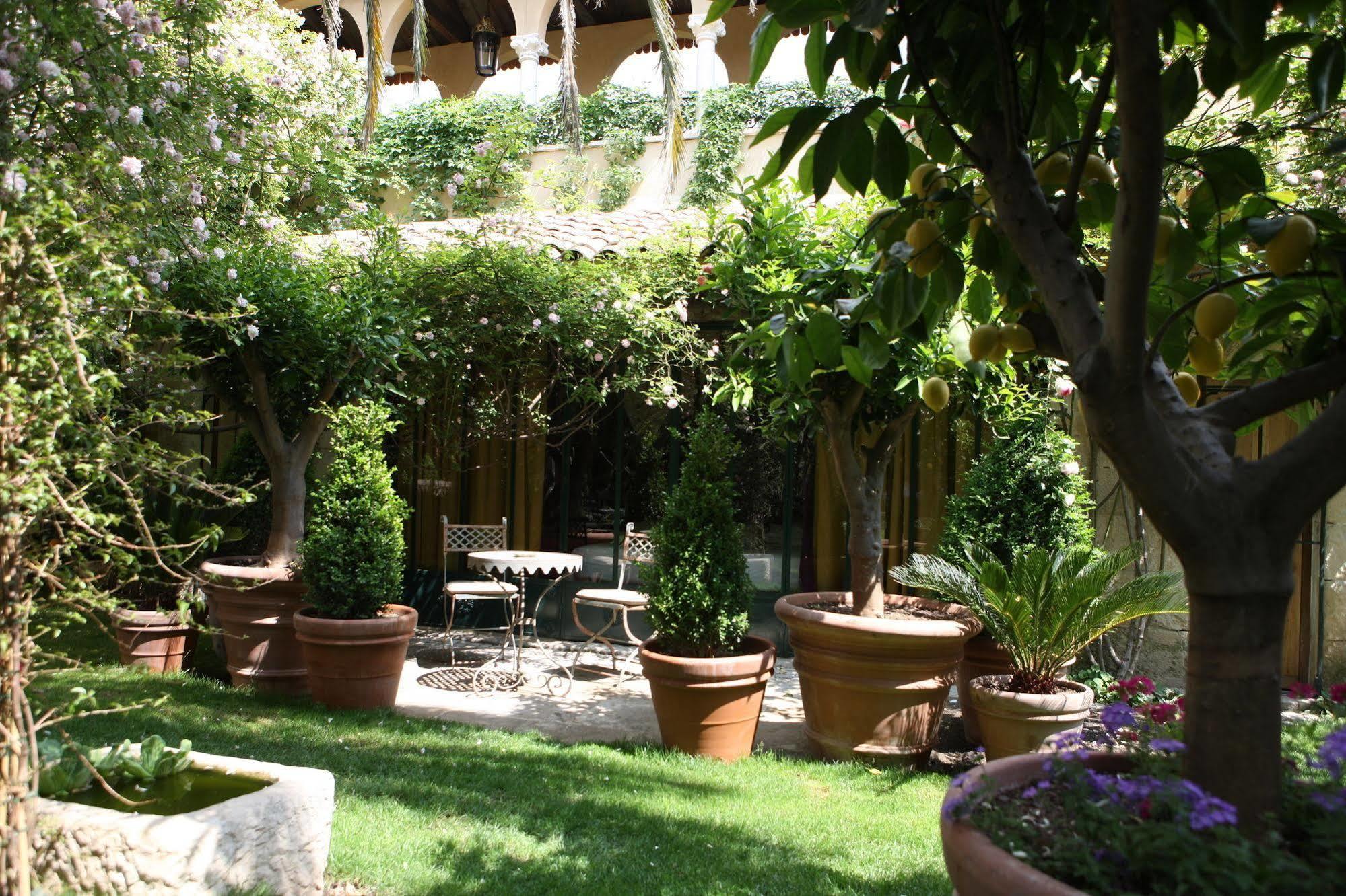 Jardins Secrets Hotel Nimes Bagian luar foto