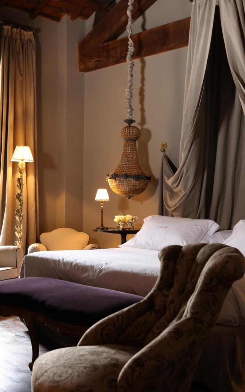 Jardins Secrets Hotel Nimes Bagian luar foto