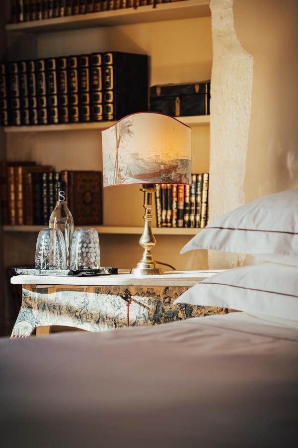 Jardins Secrets Hotel Nimes Bagian luar foto